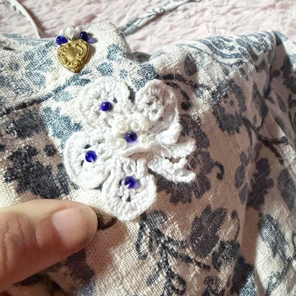 Floral Feminine Delicate Victorian Baroque Twee Whimsical Drawstring Backpack